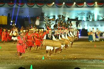 आदि शौर्य कार्यक्रम का समापन, बड़े पैमाने पर इस आयोजन का साक्षी बना 57 https://ci6.googleusercontent.com/proxy/w3PsiYaaxyyiS3APrBRPJQhsi3cWXMhFqwQrj7G-vPsz90P8gmfBlaIwQ_PT3PVw-pKH8T8fQHXUV3mVKj1BAy1C3V8rNf_khGSlbY9A8KF5Fzn1OACKNjKjBw=s0-d-e1-ft#https://static.pib.gov.in/WriteReadData/userfiles/image/image016V4NS.jpg
