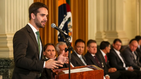 Divulgação Governo RS Governador, Eduardo Leite, RS