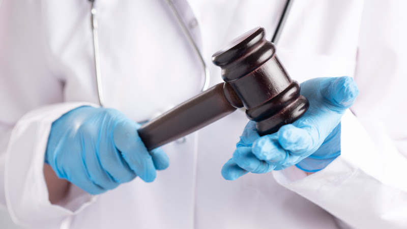 Judge Offering Reduced Sentences for Criminals Who Get COVID Jab ?u=https%3A%2F%2Fapi-assets.infowars.com%2F2021%2F07%2Fgavmed