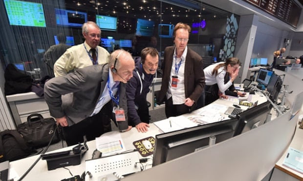 Staff at the European Operations Space Centre in Darmstadt, Germany on November 12, 2014 during the landing of the Philae craft