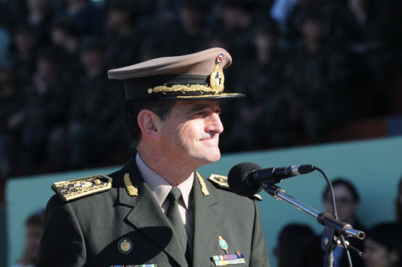 Comandante en jefe del Ejército Guido Manini Ríos en el Día del Ejército. Foto: Francisco Flores
