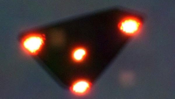Bí ẩn về sự tồn tại của UFO