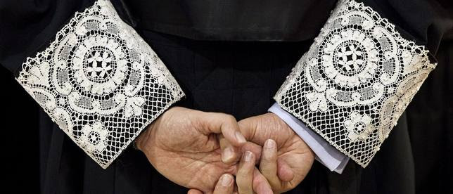 Los ultracatólicos Abogados Cristianos llevarán a los tribunales el reglamento de laicidad de Gijón