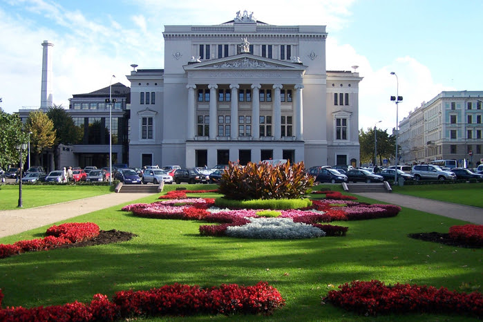 Latvian_National_Opera
 (700x466, 405Kb)