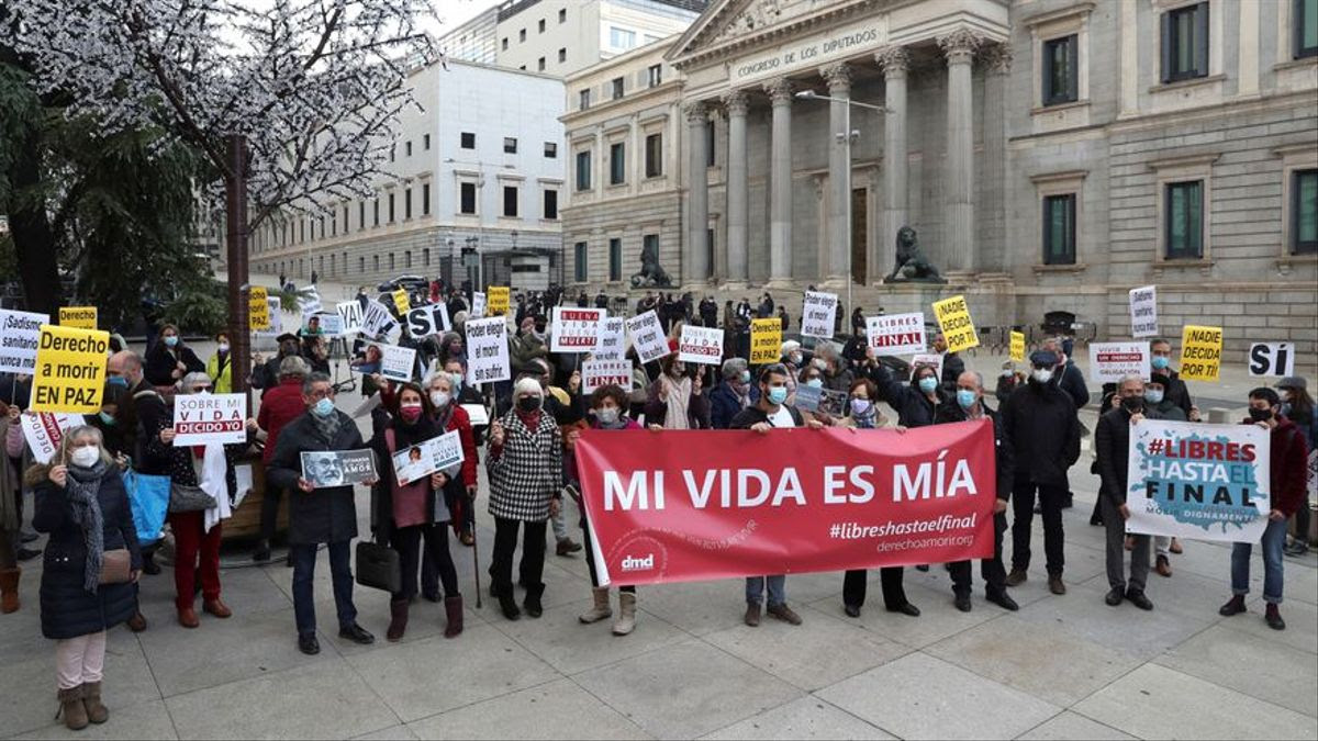 Una organización libre de eutanasia…, de democracia y de libertad