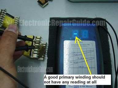 Using the ESR Meter - La vaca cega desconfiada