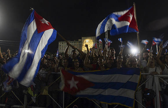 Tributo a Fidel en la Plaza de la Revolución. Foto: Ladyrene Pérez/ Cubadebate