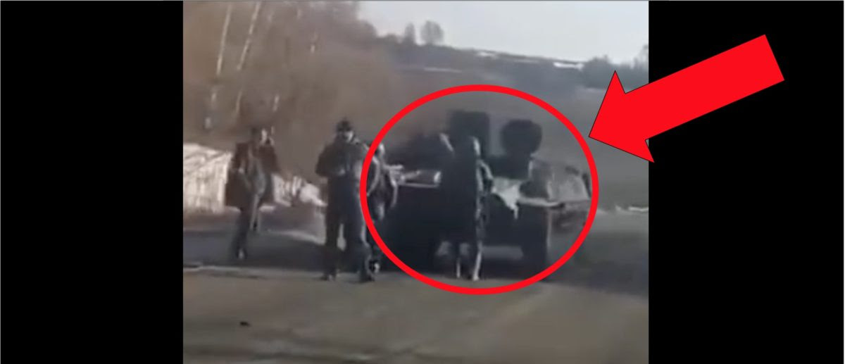 Ukrainian Man Mocks Russian Soldiers After Their Tank Runs Out Of Gas, Offers To Tow Them Back To Russia