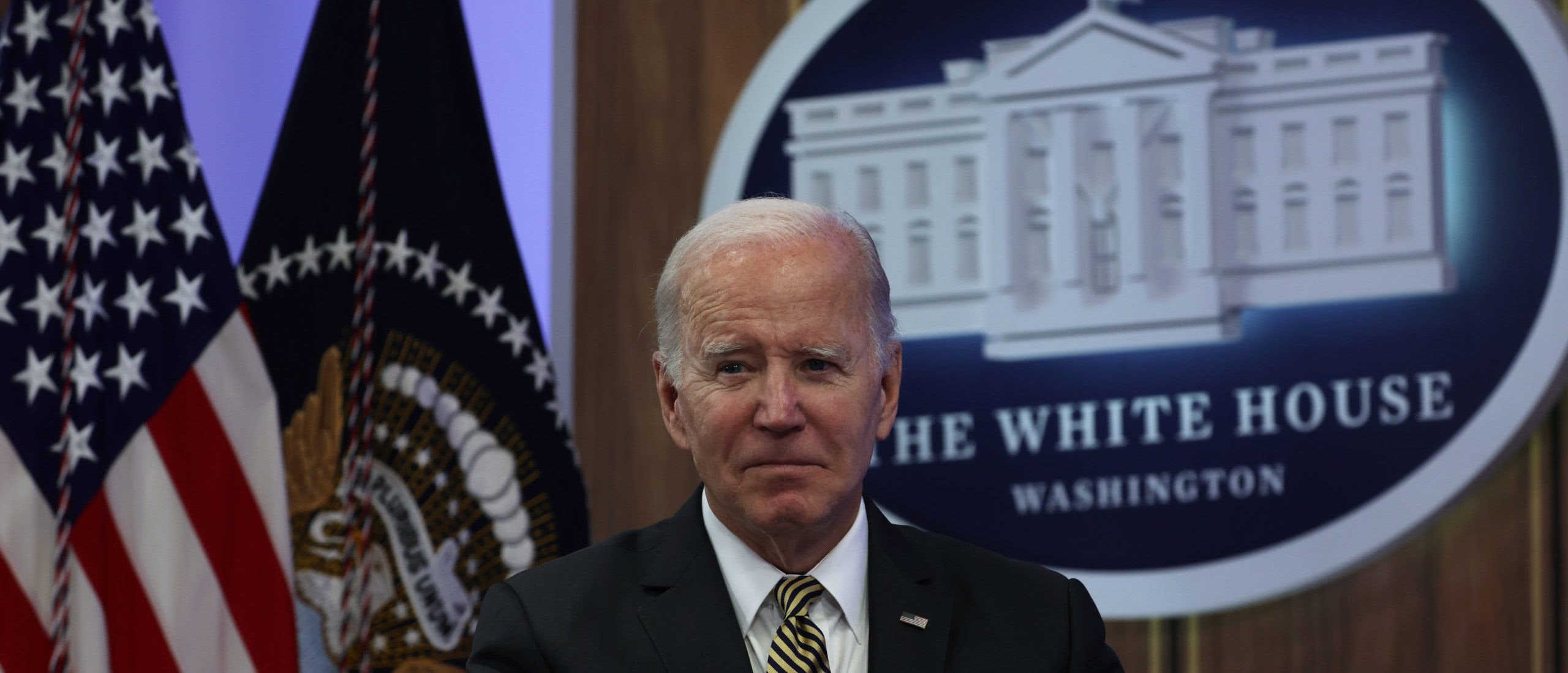 White House Tweets Chart Showing Exact Opposite Of What Biden Is Claiming About Gas Prices
