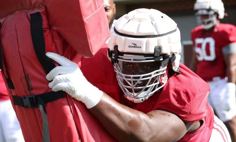 Jaheim Oatis (#91) working the sled on the defensive line for Alabama in 2022 Spring Practice