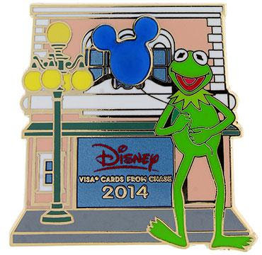 Kermit on Main Street Pin