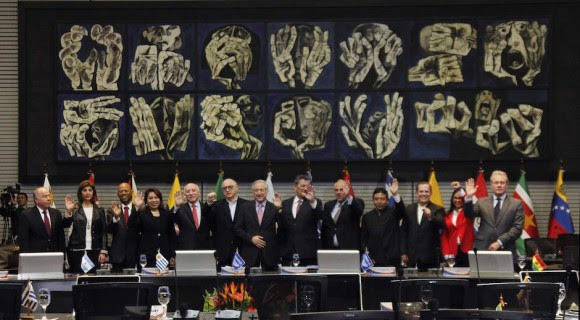 La Unión de Naciones Suramericanas (Unasur) solicitó este sábado a Estados Unidos derogar las sanciones impuestas a Venezuela a través de un polémico decreto que fue considerado como una "amenaza injerencista", según una declaración de cancilleres suscrita en Quito. Foto: Reuters