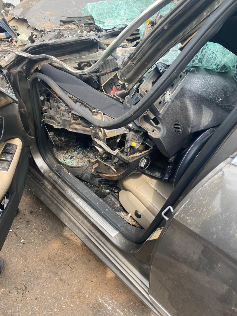 "Someone survived this?" Shock as man shares testimony of how he survived car accident