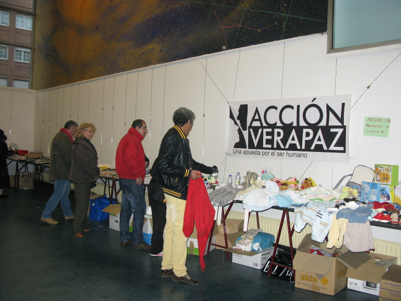 http://www.accionverapaz.org/images/accionverapaz/proyectos/mercadillo_solidario_leon/IMG_0266.JPG