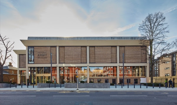 Photo of the front of the Museum