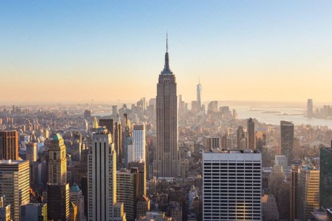 Tòa nhà Empire State Building, Mỹ: Tất cả mọi người đều biết tòa nhà ở thành phố New York có 102 tầng. Mặc dù vậy, công trình này thực tế còn có tầng 103 và chỉ được tiếp cận bởi các kỹ sư và những người nổi tiếng  như Taylor Swift.