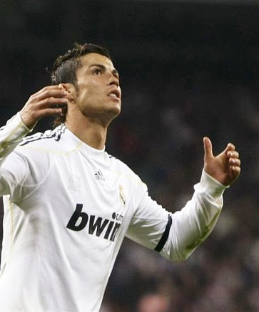 Cristiano Ronald

could be aborted is saved by doctors polife