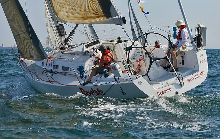 J/122 RESOLUTE sailling the Bermuda Race